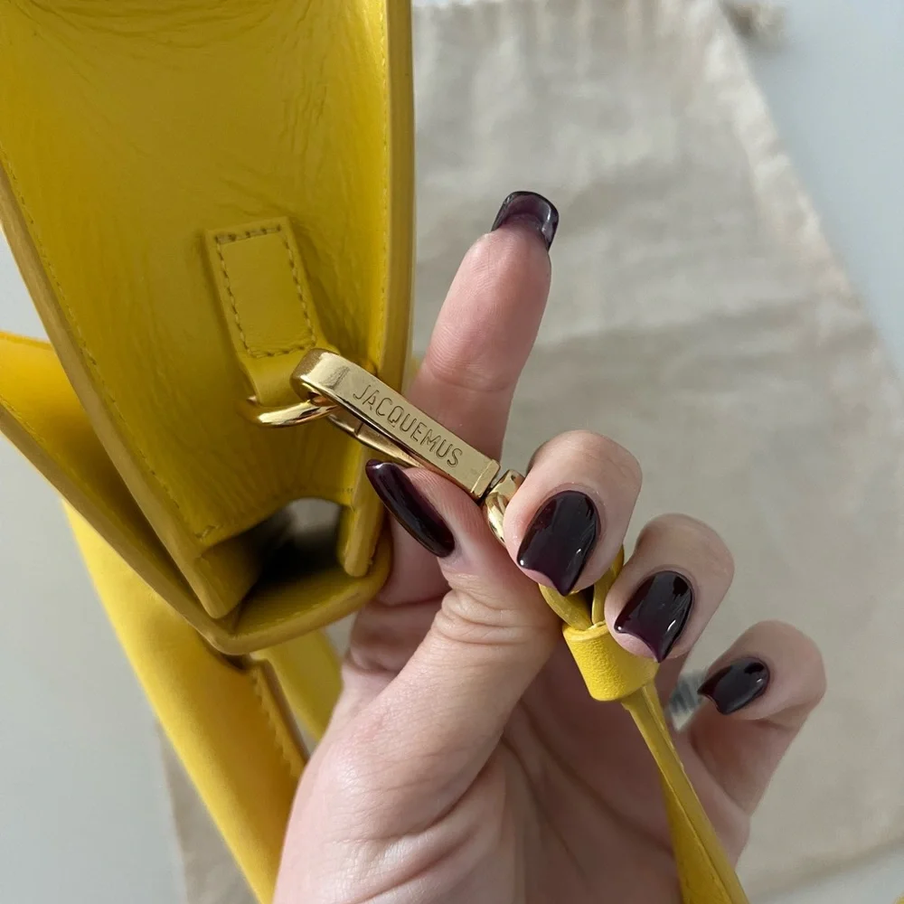 SOLD!!! Jacquemus Le Chiquito Moyen bag authentic with receipt - Picture 5 of 16